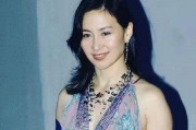 何超琼妹妹爆料新闻视频,揭秘家族内幕，独家视频曝光惊人真相